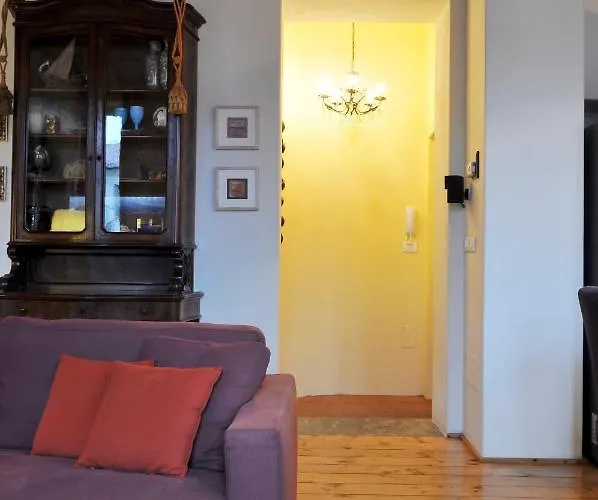 Splendid Housing Apartament